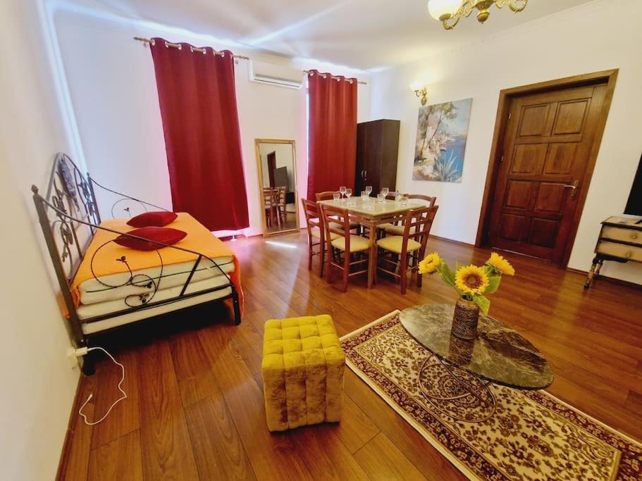 5* Royal House Near Unirii Square Villa Kaloşvar Dış mekan fotoğraf