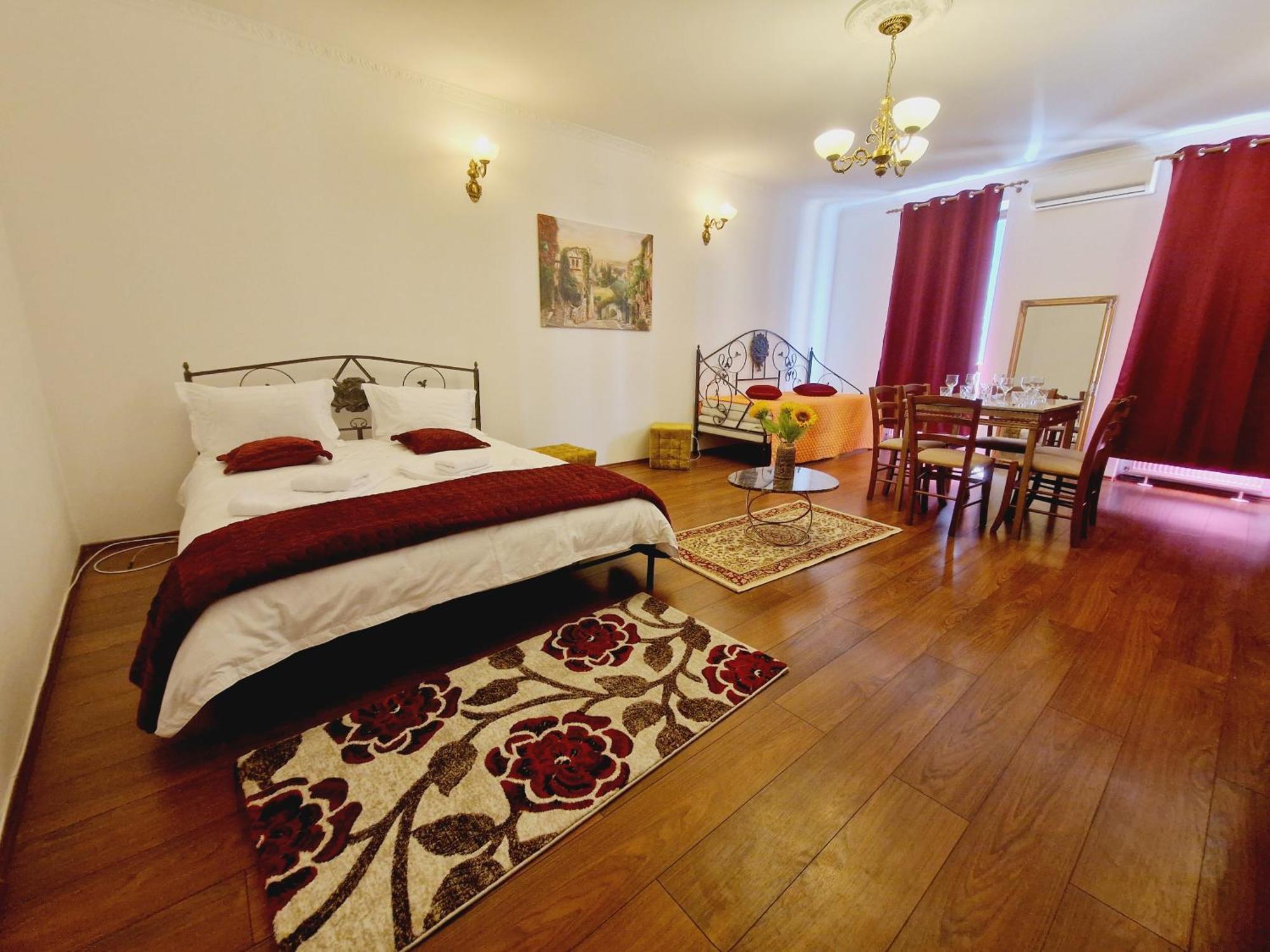 5* Royal House Near Unirii Square Villa Kaloşvar Dış mekan fotoğraf